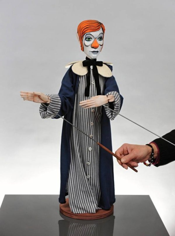 Original custom marionette by Axamarionettes